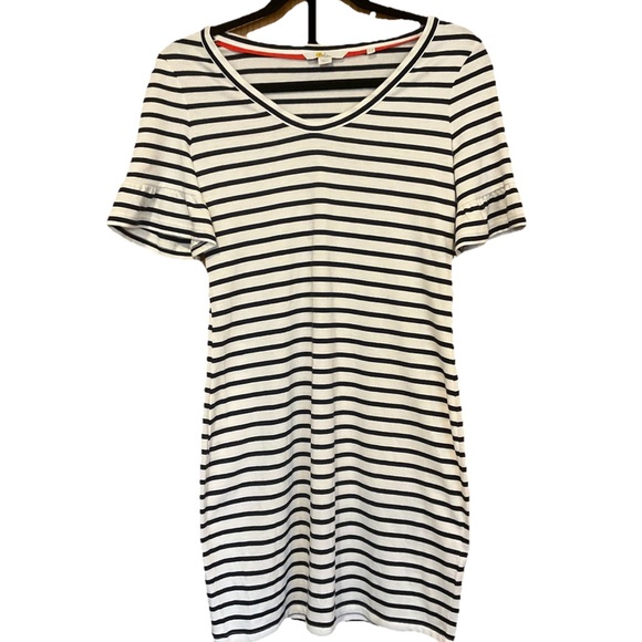 Boden Dresses & Skirts - Boden Navy Striped T-Shirt Dress